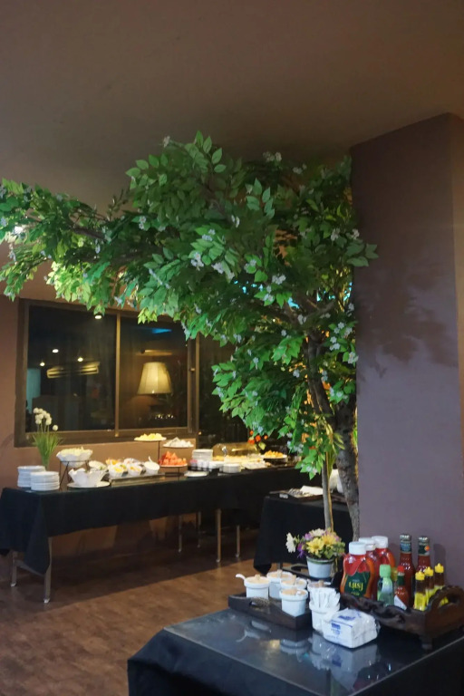 Bangkok Travel Suites Hotel