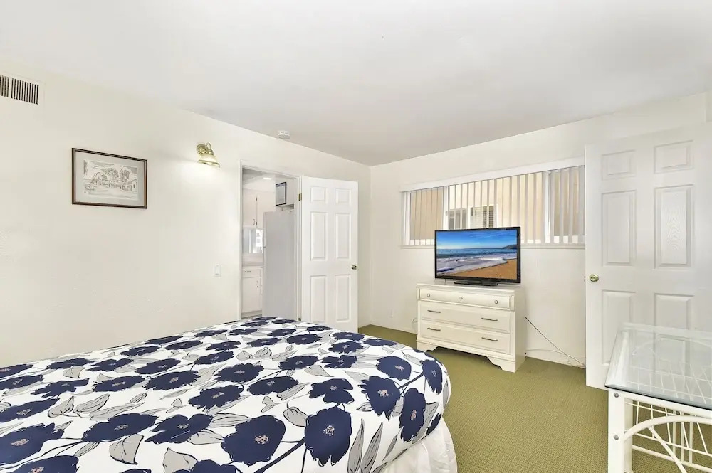 129 27th St Yipa 1 Bedroom Duplex