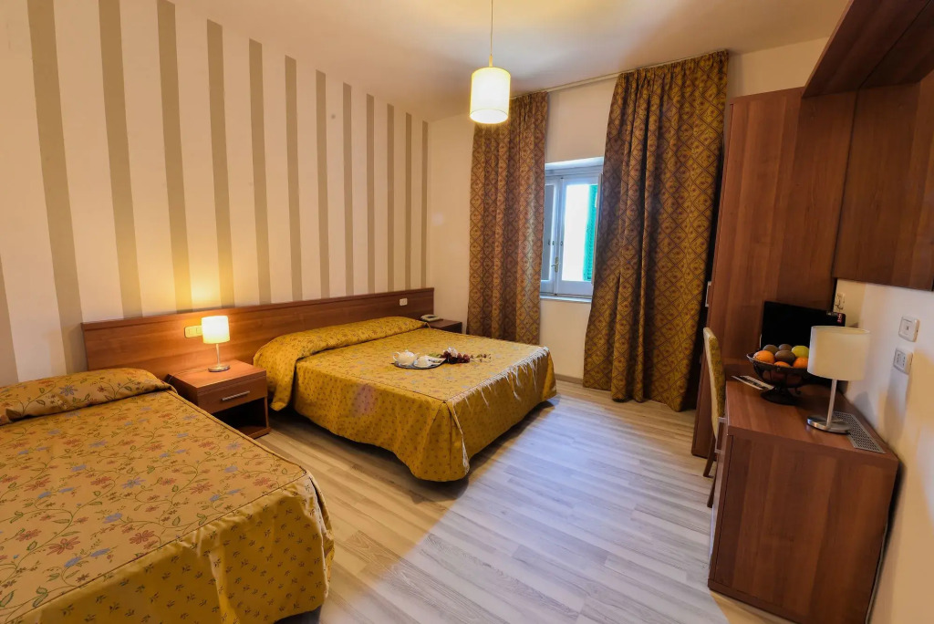 Hotel Castel Miramonti