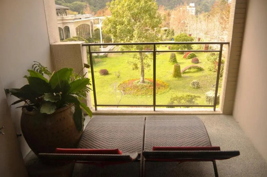 Tai-Yi Red Maple Resort