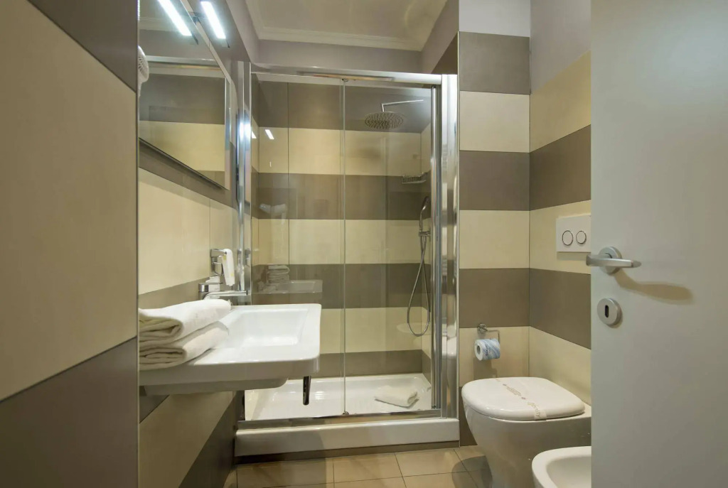 Arenula Suites