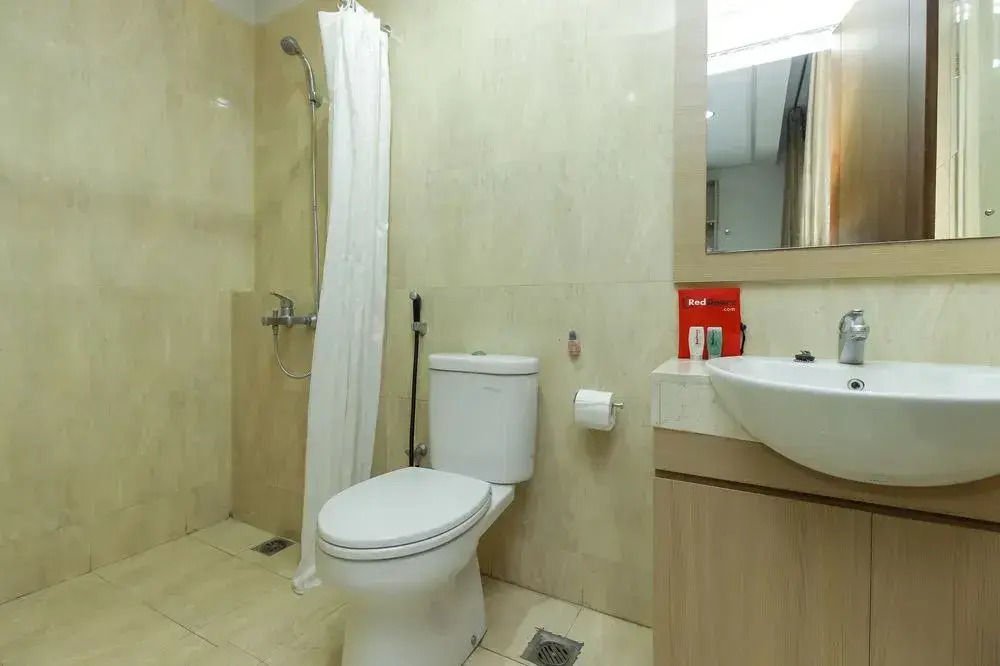 RedDoorz @ Patal Senayan 4