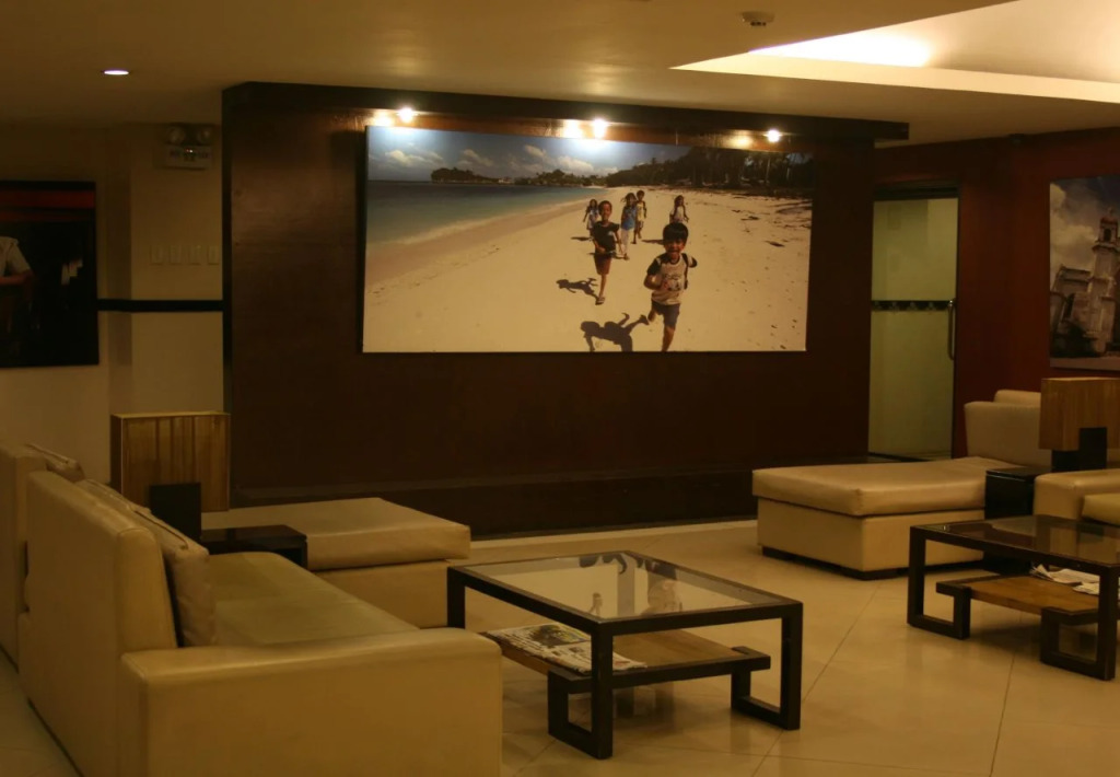 Sampaguita Suites JRG