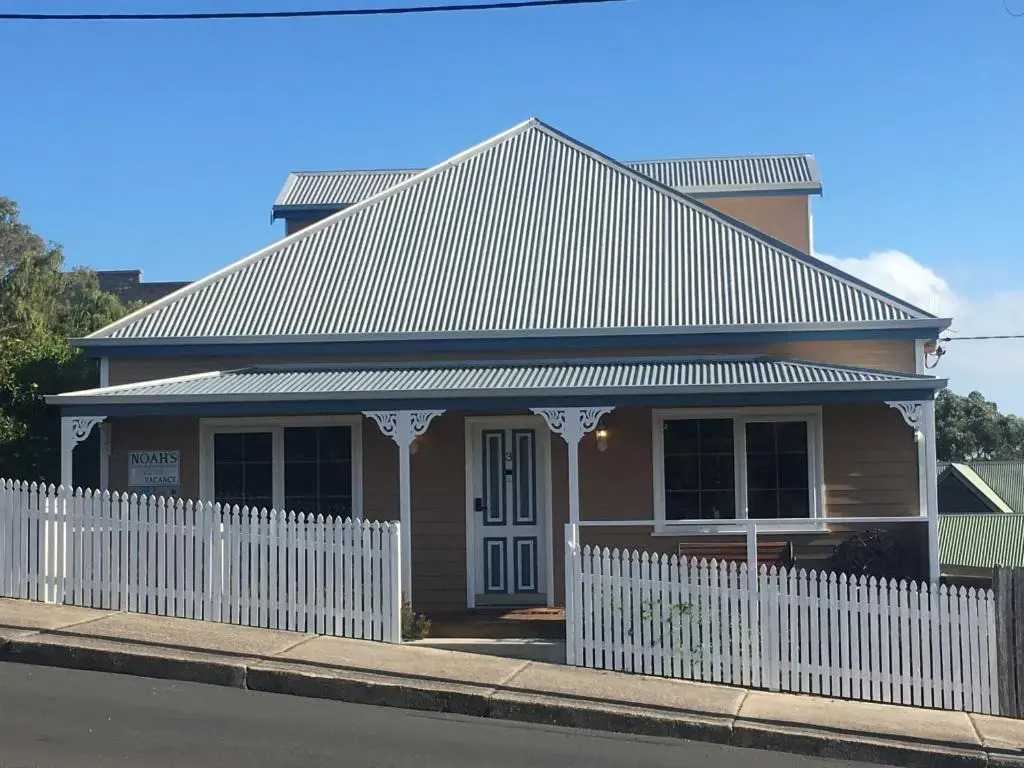 Noahs Stanley Luxury Bed and Breakfast