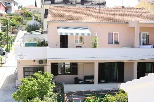 Apartments Orlic
