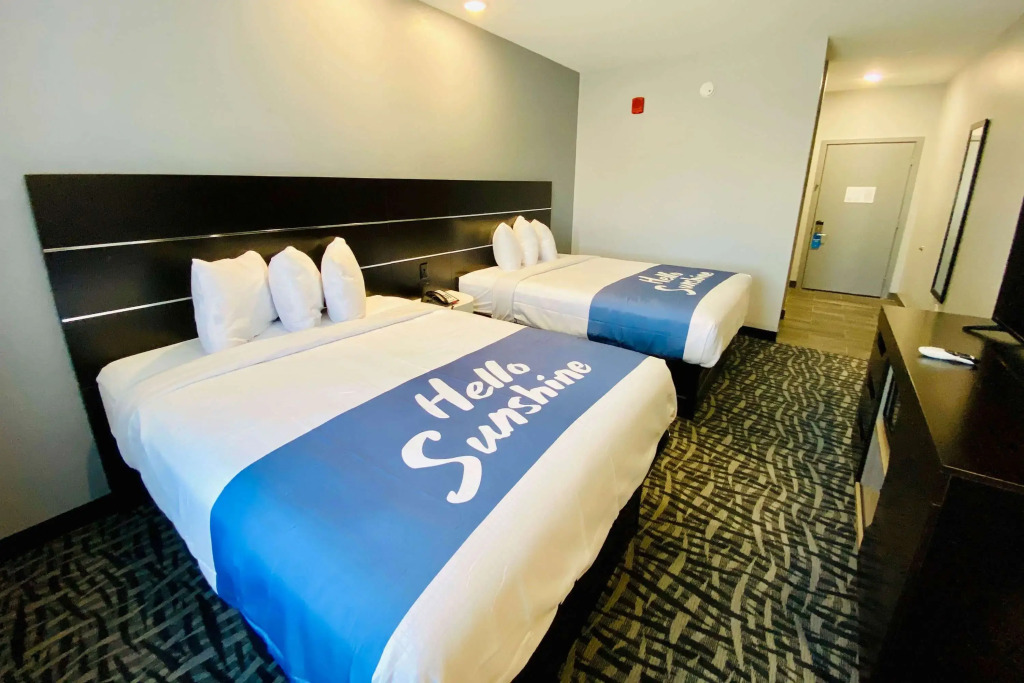 Days Inn & Suites by Wyndham Horn Lake - Memphis Graceland