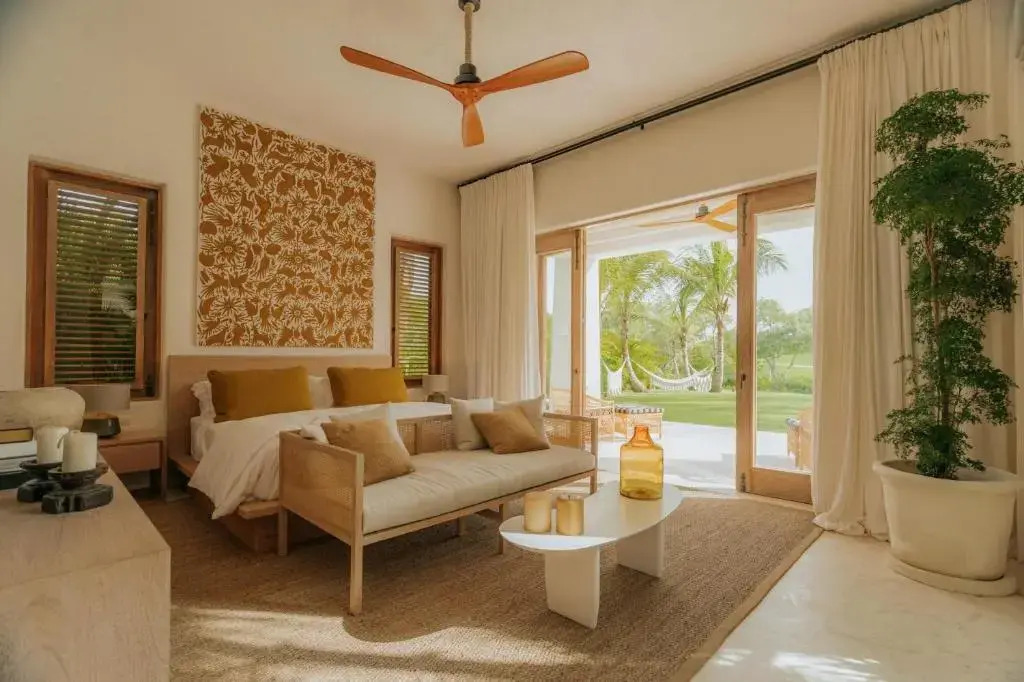 Unique mediterranean-style villa with golf and lake view in luxury beach resort
