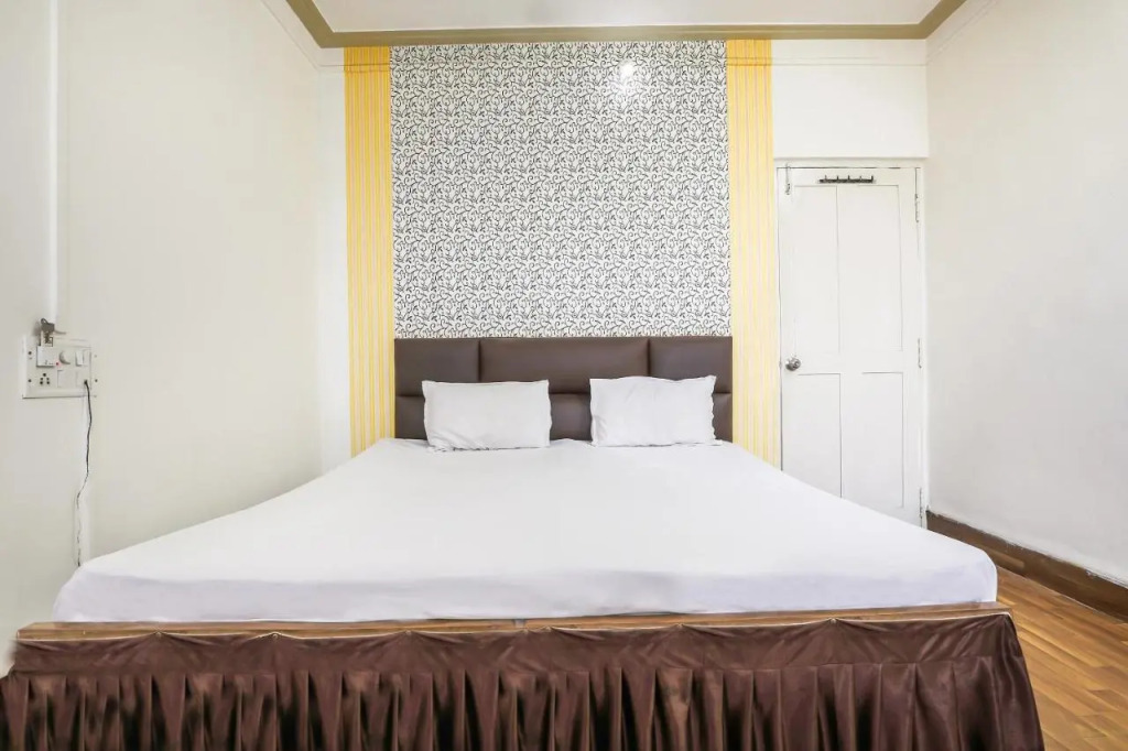Hotel Priti International