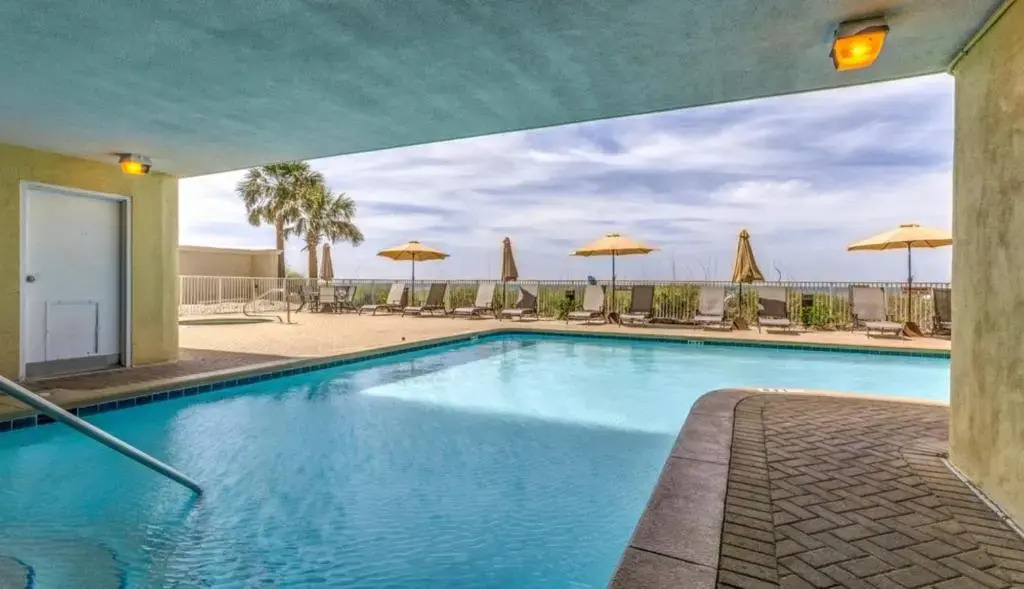 Barefoot Bliss - beachfront condo - sleeps 14