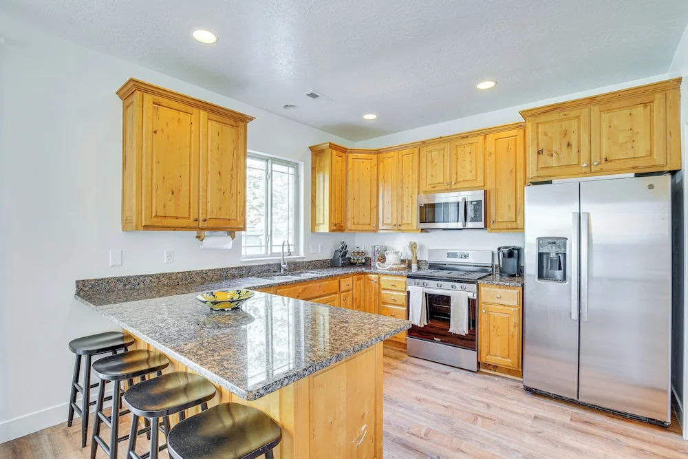 Charming Orem Townhome: 5 Mi to Byu!