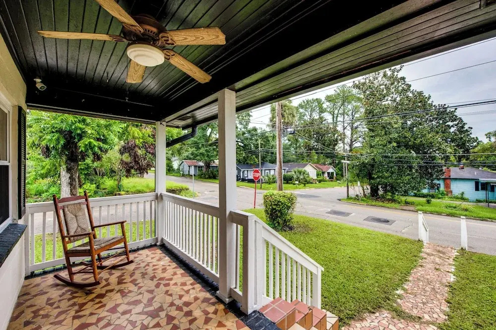 Walkable to FSU Campus: Cozy Retreat w/ Deck!