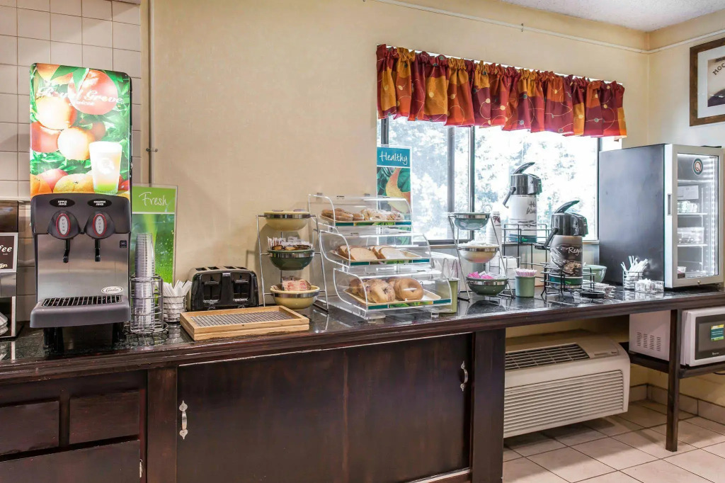 Quality Inn & Suites Lacey Olympia