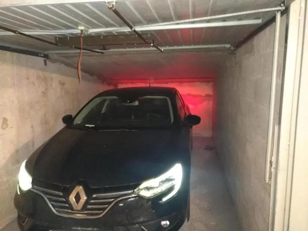 T2 en hypercentre -parking privé-clim-proche plage