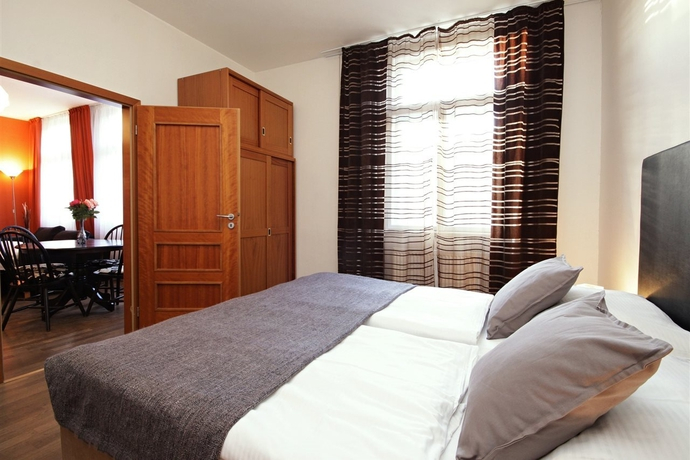Theatre Residence