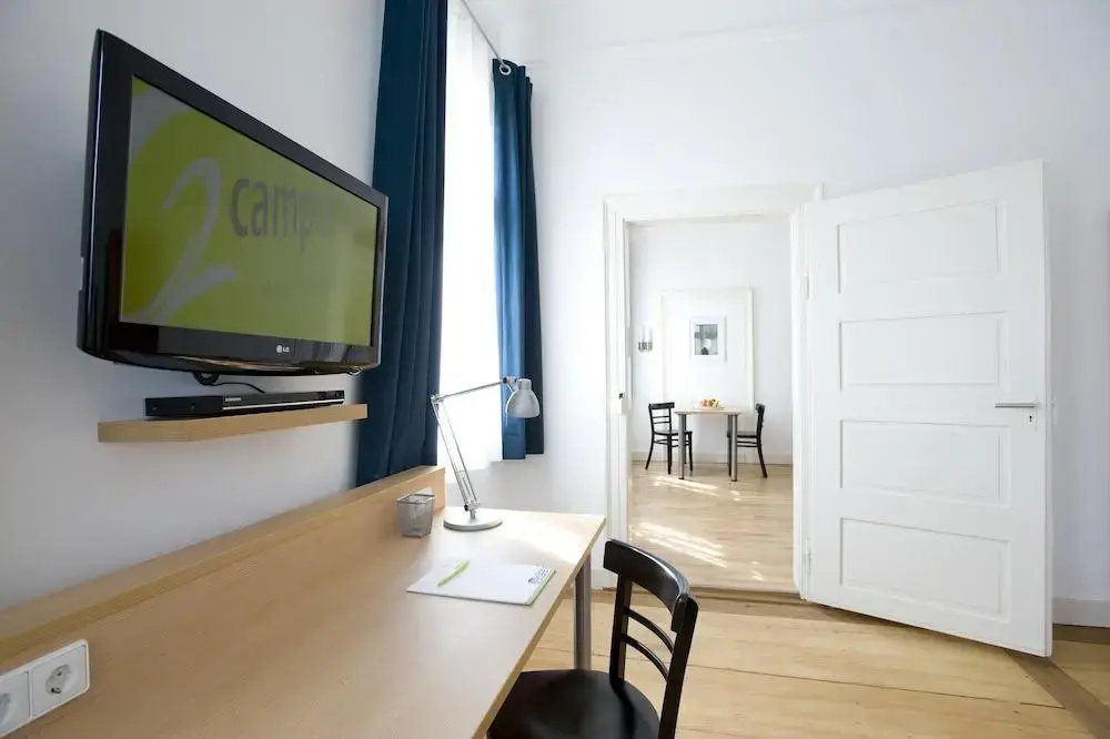 Hotel CampusZwei Komfortable Doppelzimmer & Apartments mit Küche Zentral in Ludwigsburg ideal für Business & Langzeitaufenthalte 24h Check in Kinder bis 14 Jahre übernachten kostenlos