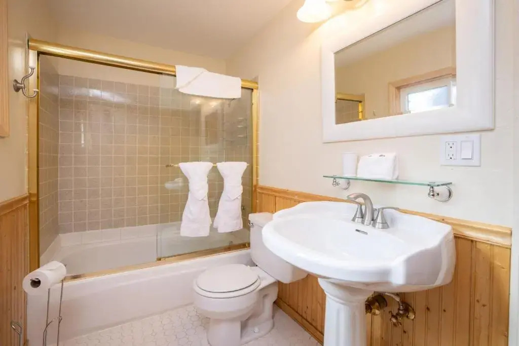 Black Oak Cabin #1977 by Big Bear Vacations