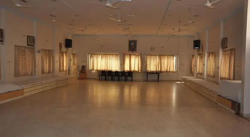 Shree Aditya Hotel