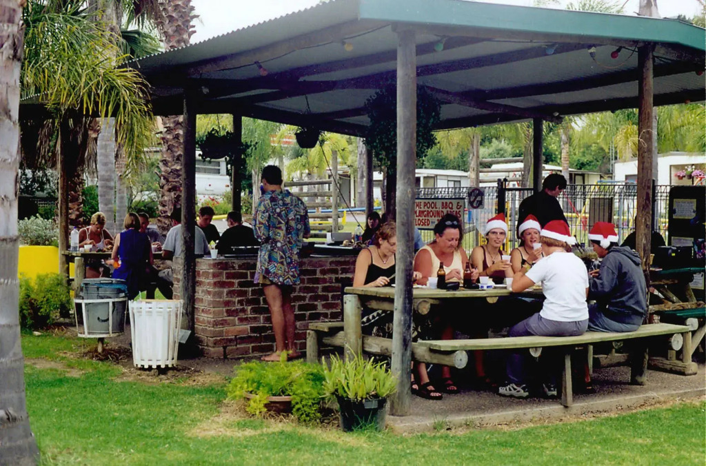 Batemans Bay Holiday Park & Hostel
