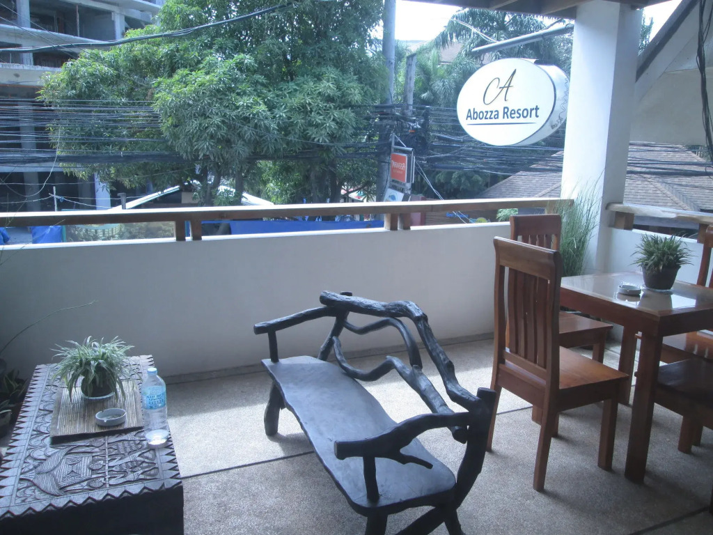Abozza Resort
