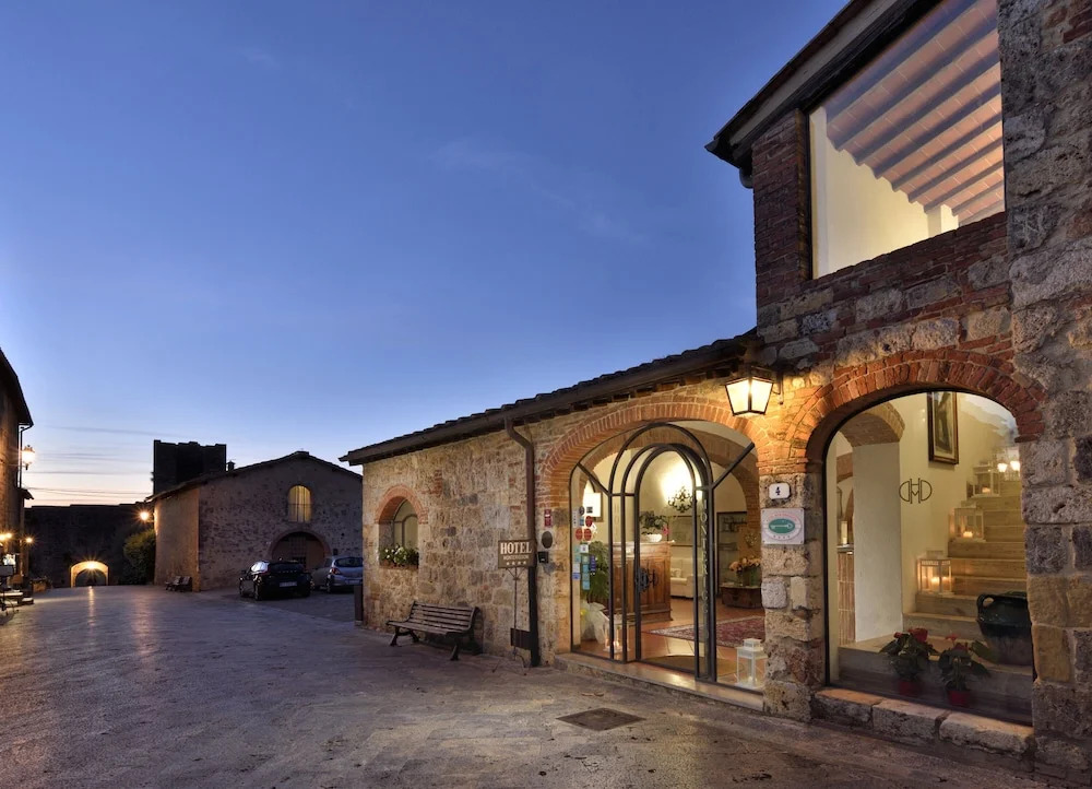 Hotel Monteriggioni