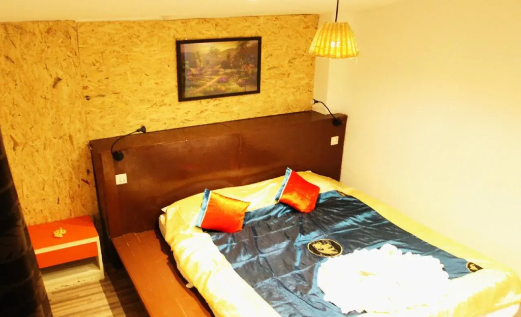 Z's Hostel at Tha Phae Gate