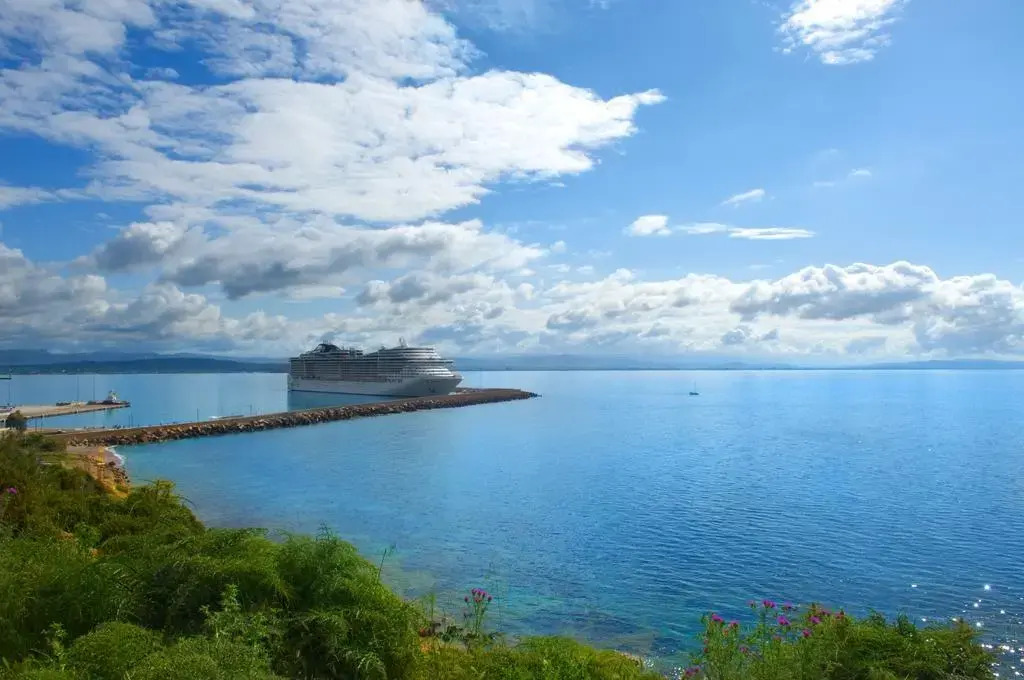 Arethousa Hotel