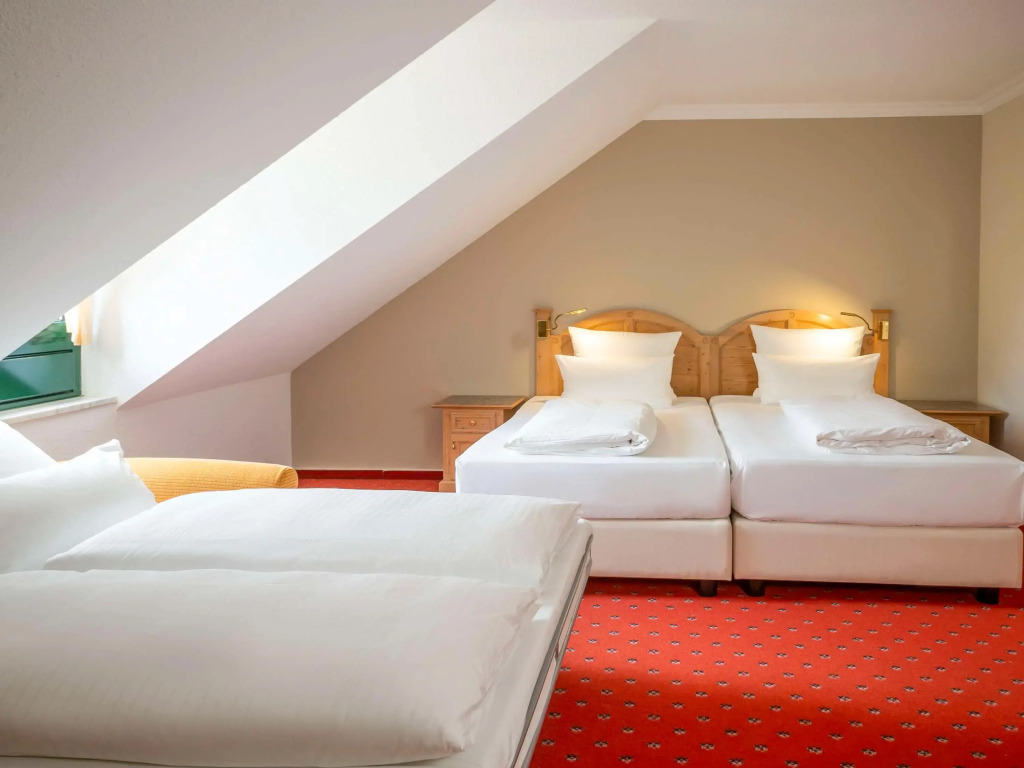 Atomis Hotel Munich Airport by Mercure