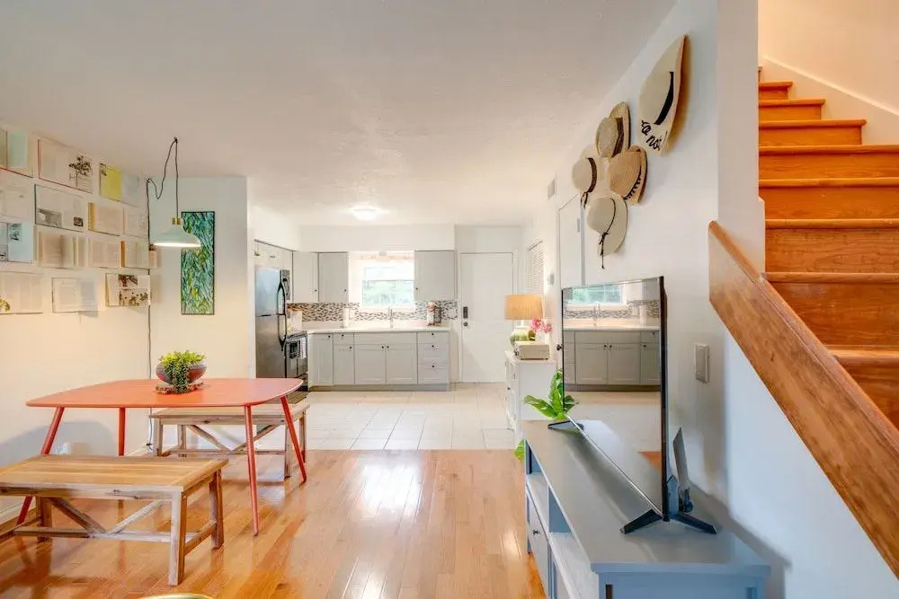 Boho Chic 2BD Walk to Shelby Park and Restaurants!