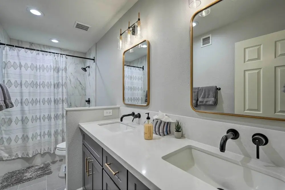 Luxe Desert Home w/ Heated Pool: 3 Mi to Kierland!