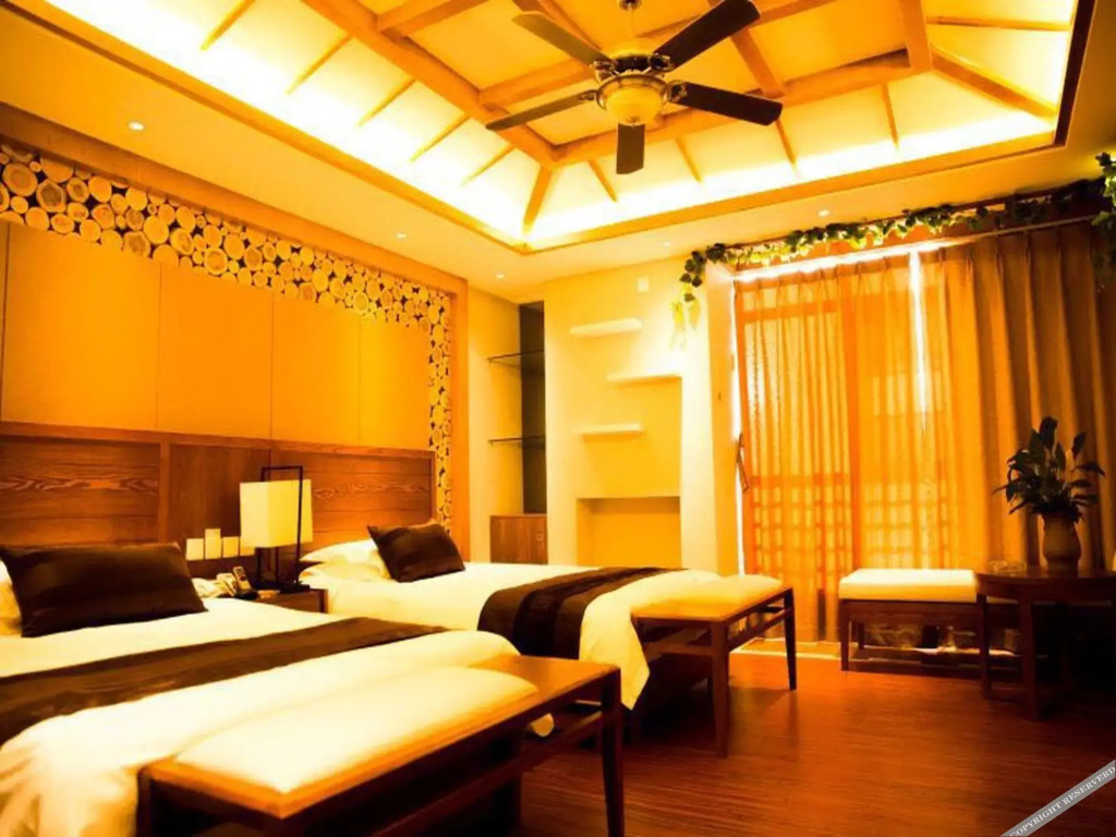 Qianlvchen Hotel Ginza - Kunming