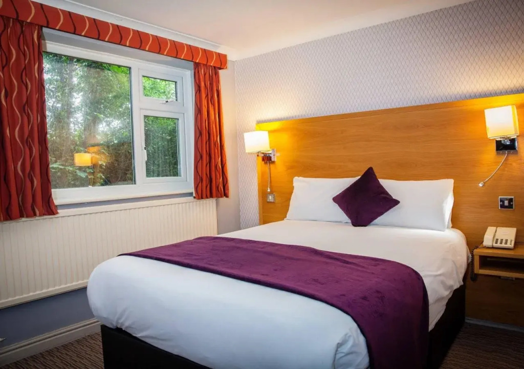 Mercure Chester North Woodhey House Hotel