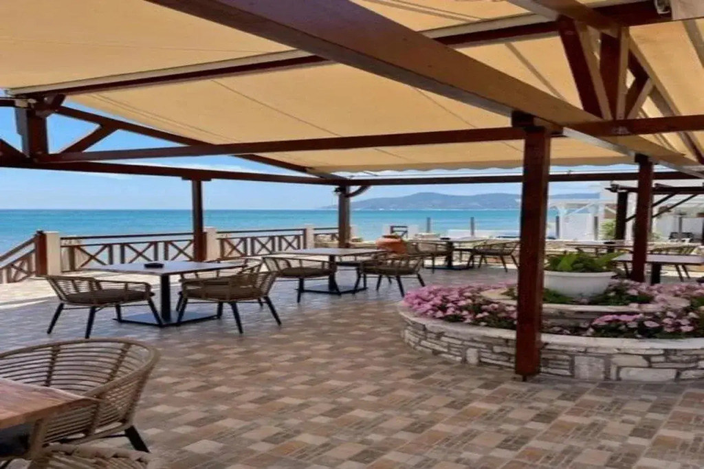 Potokaki Beachfront Hotel