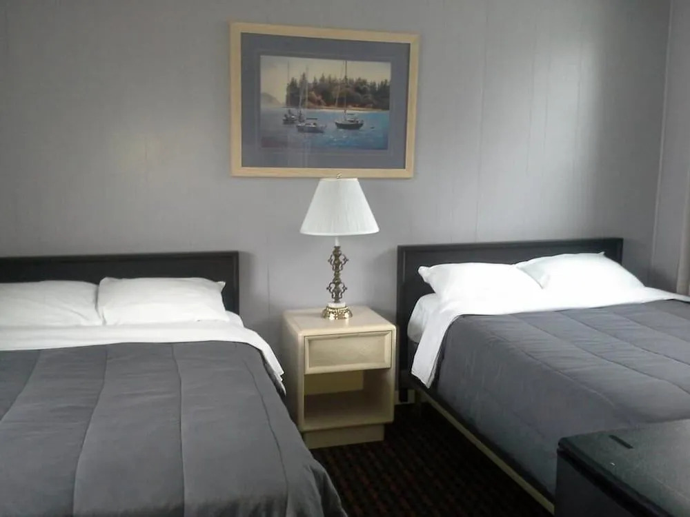 Bay Lake Inn (Frontiersman Motel)