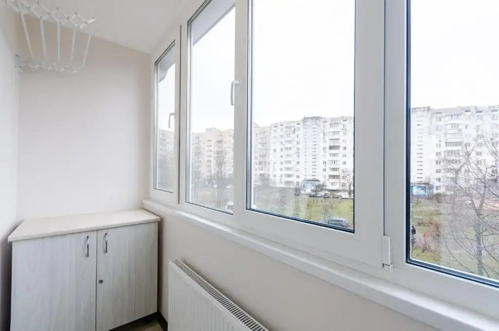 Apartment on Obolonsky avenue 31