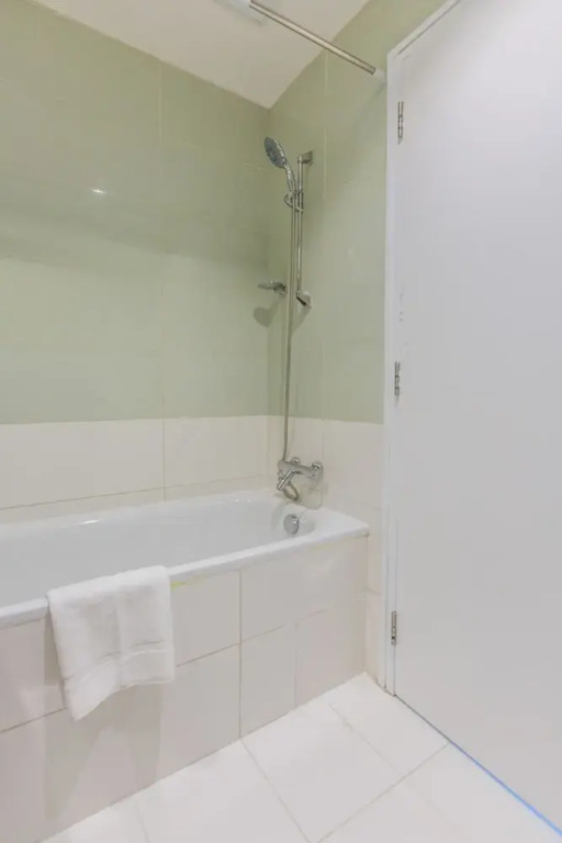 Faraway Homes - Marina Heights