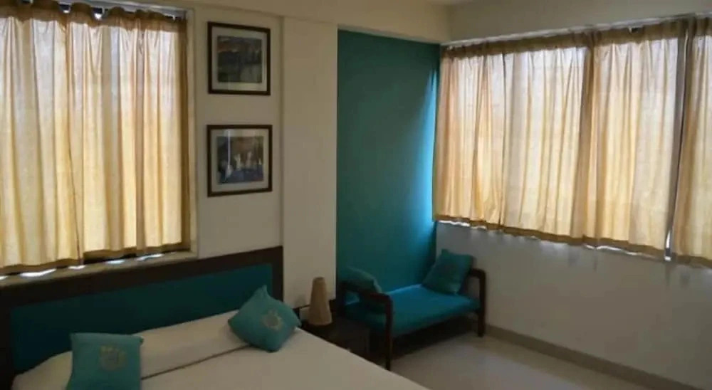 Tisha Apartment Hotel
