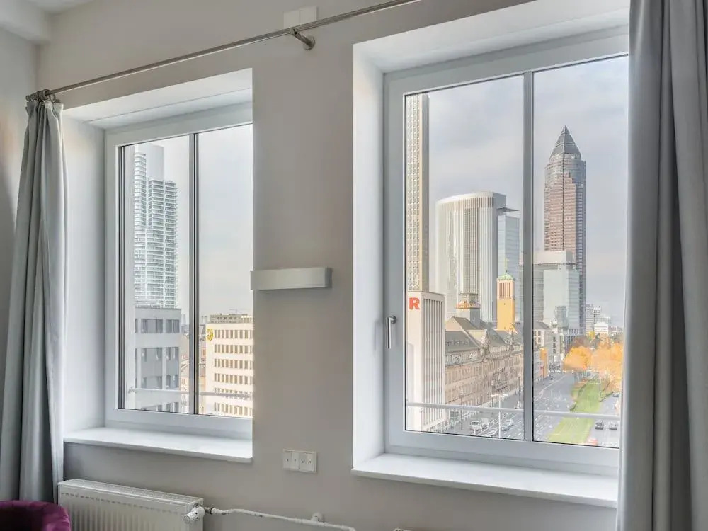 Numa Frankfurt Blau