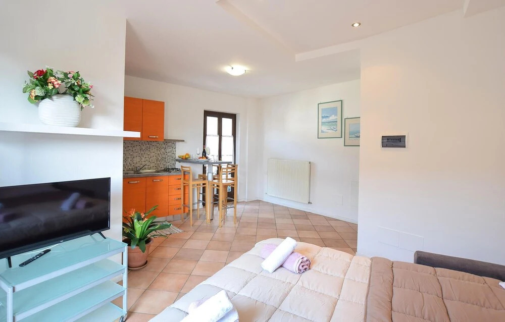 Beautiful Apartment in Vignole With Wifi