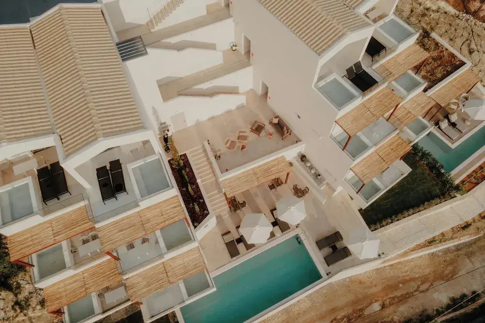 Somnus Suites