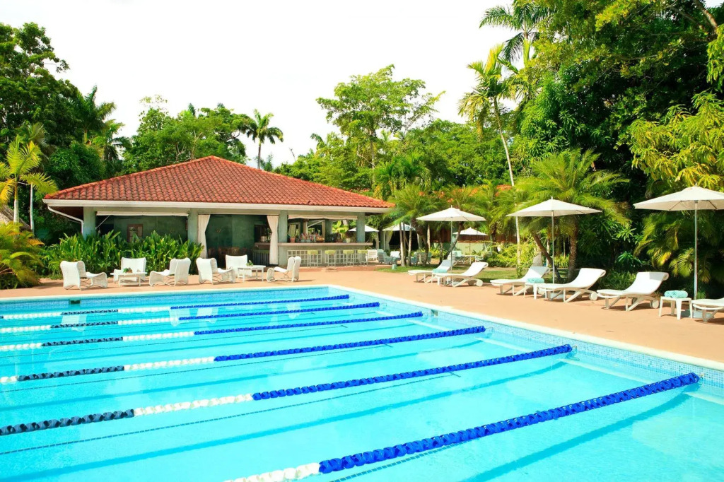 Couples Swept Away All Inclusive
