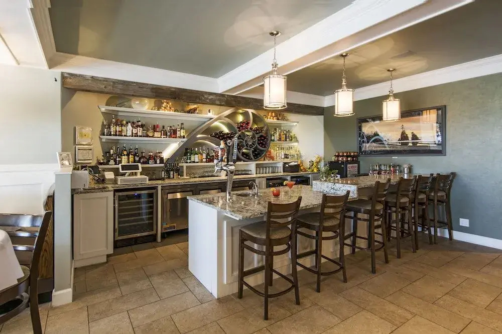 The Seaside Oceanfront Inn