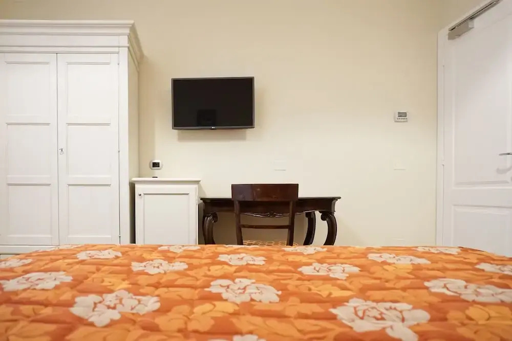 Casa Isolani Piazza Maggiore 1.0