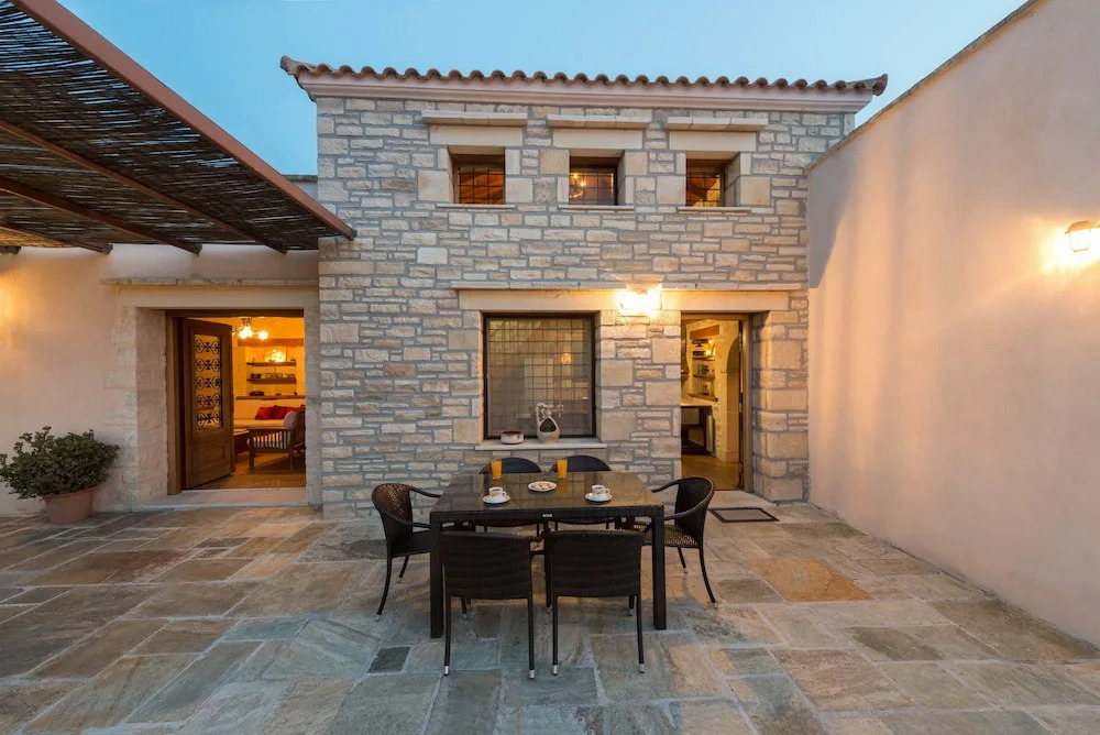 Asterion Villa by LeaderStay