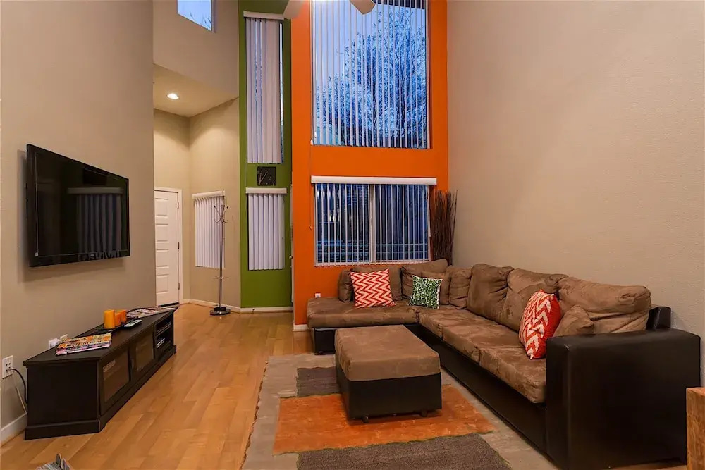 Phoenix Palms 2 BR by Casago