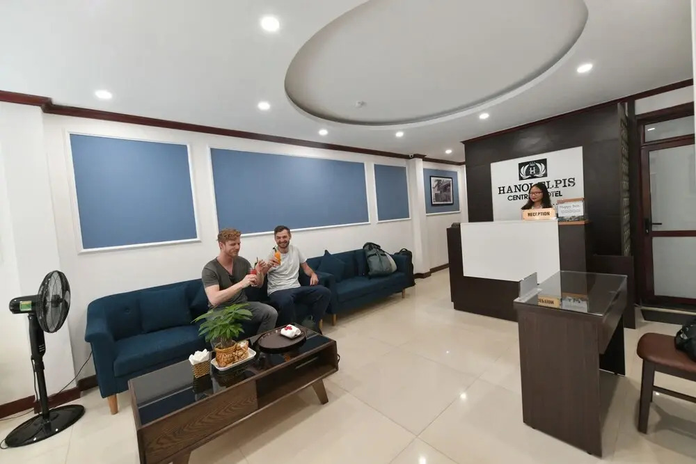 Golden Spring Hotel