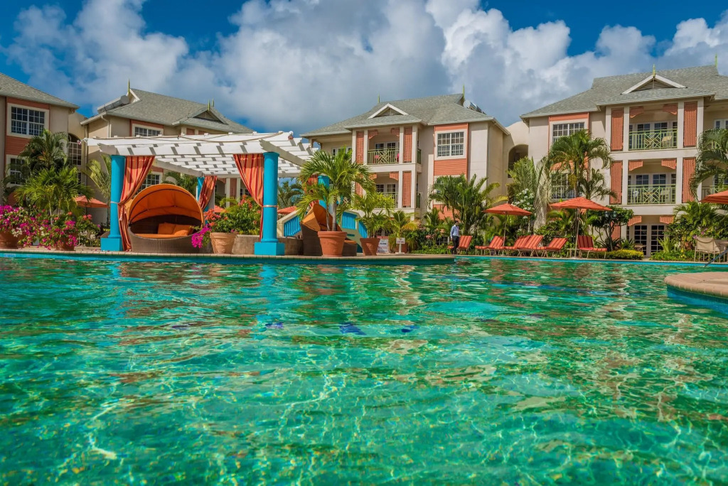 Bay Gardens Beach Resort and Spa