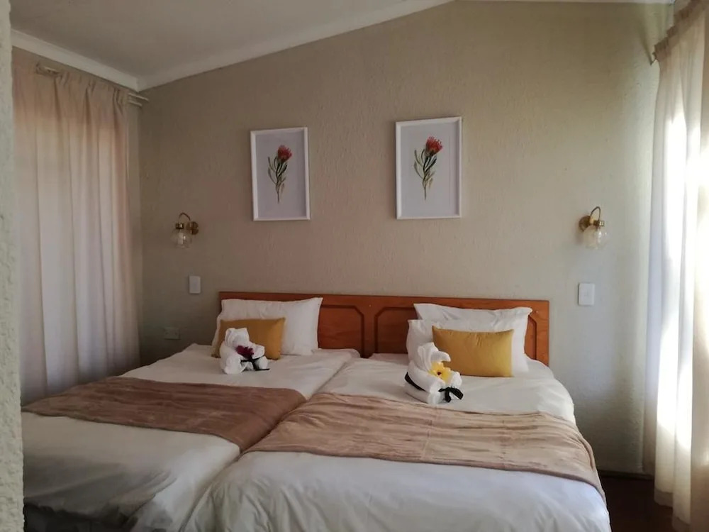 Ananda Lodge