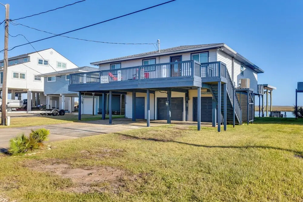 Near Ocean: Home w/ Deck & Grill in Surfside Beach