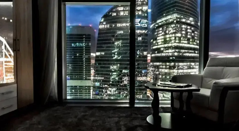 Plus 1 City