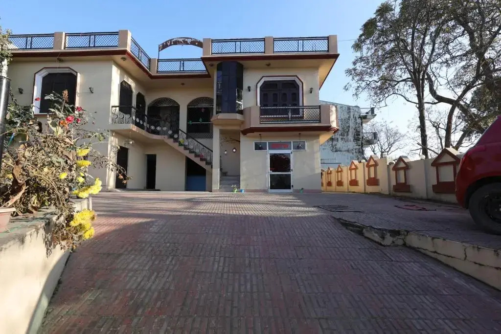 Goroomgo Adhya Inn Bhimtal